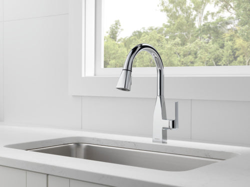 Peerless XANDER Single Handle Pulldown Kitchen